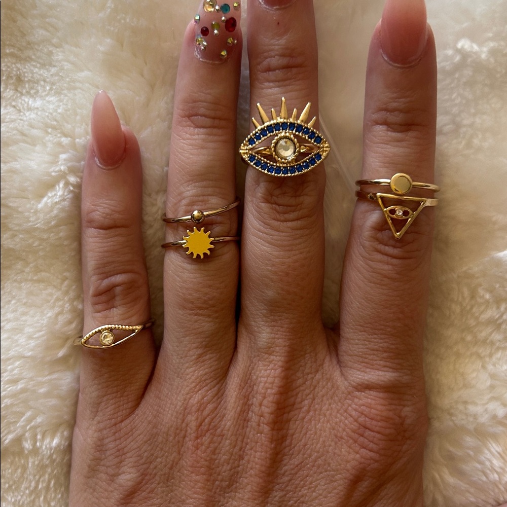 Forever 21 Gold Sun and Eye Ring Set